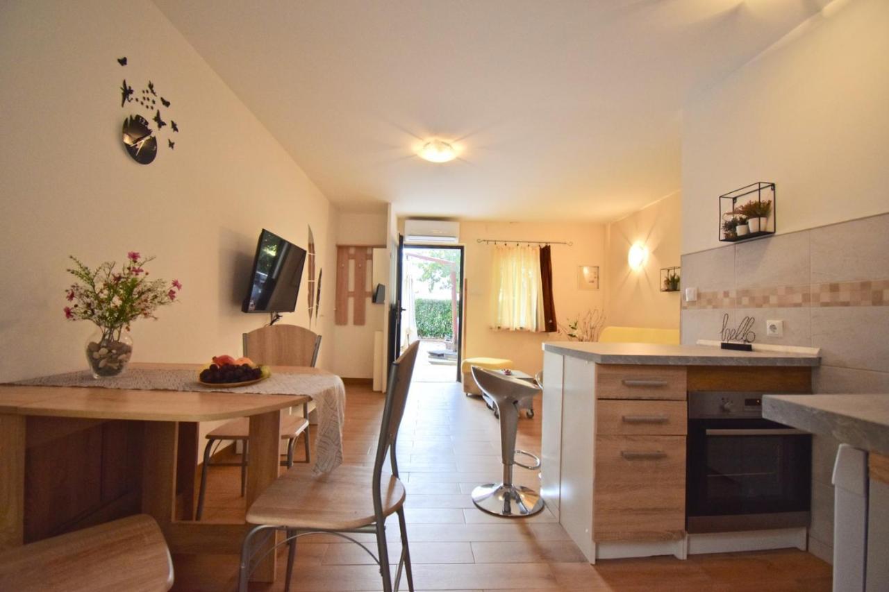 Holiday Apartments Медулин Екстер'єр фото