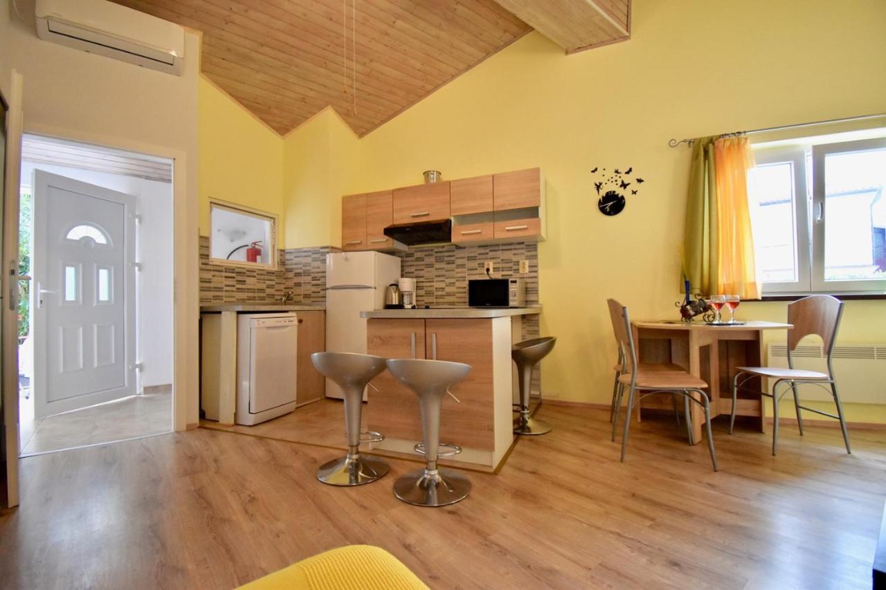 Holiday Apartments Медулин Екстер'єр фото