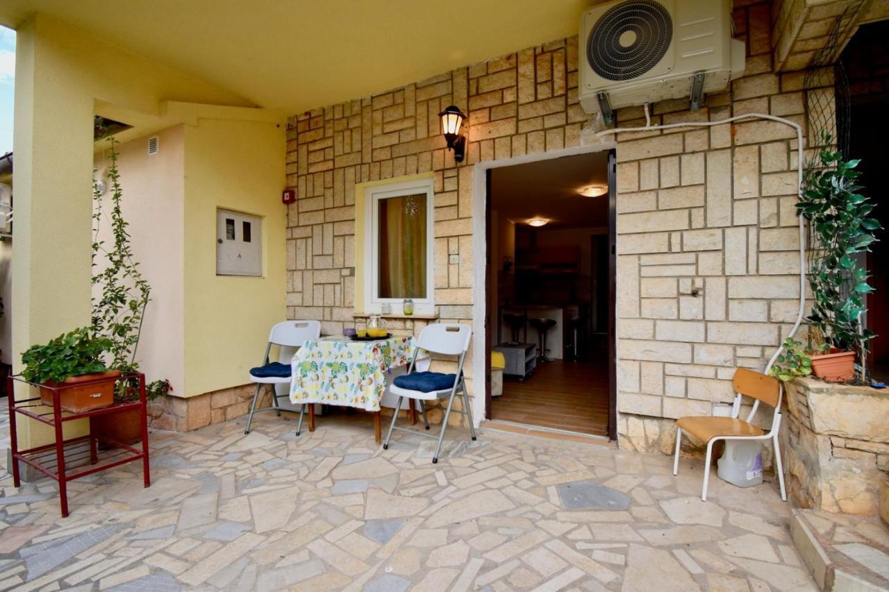 Holiday Apartments Медулин Екстер'єр фото